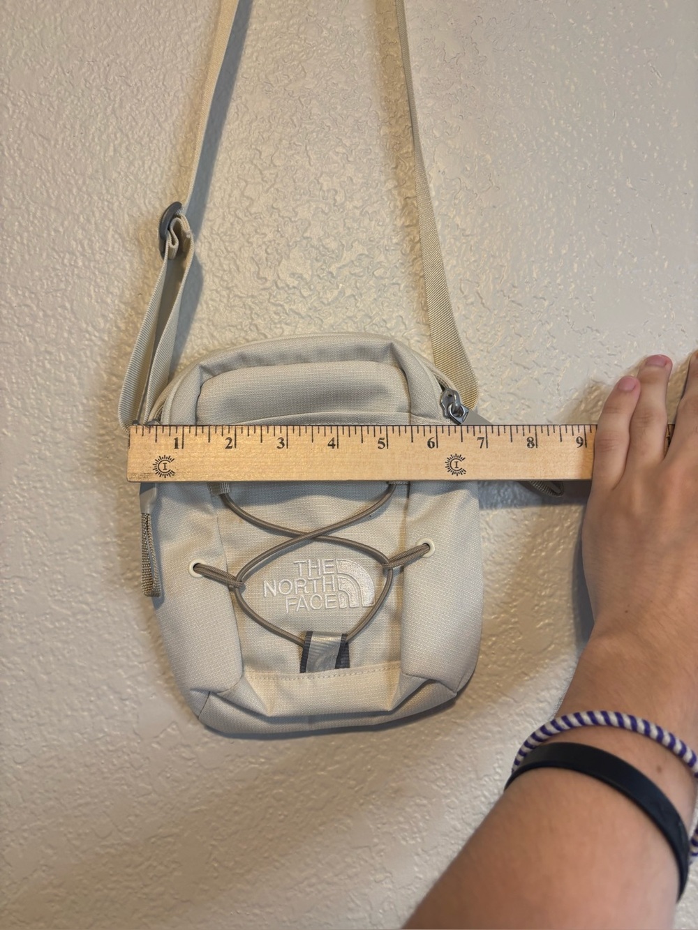 The North Face Cross Body Bag Purse Hiking Lightweight Neutral Tan - Picture 8 of 8